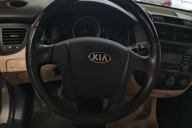 Used Kia Sportage 2013 2.0L Manual Two-Wheel Drive GL Trim Interior 2