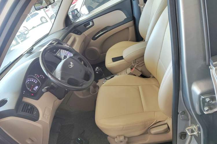 Used Kia Sportage 2013 2.0L Automatic Two-Wheel Drive GL Trim Left Front Seat