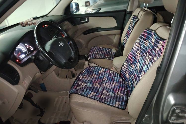 Used Kia Sportage 2013 2.0L Manual Two-Wheel Drive GL Trim Left Front Seat