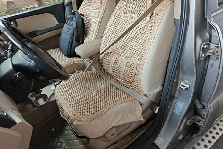 Used Kia Sportage 2013 2.0L Automatic Two-Wheel Drive GL Trim Left Front Seat