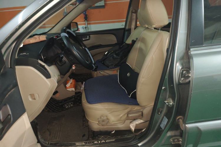 Used Kia Sportage 2013 2.0L Manual Two-Wheel Drive GL Trim Left Front Seat