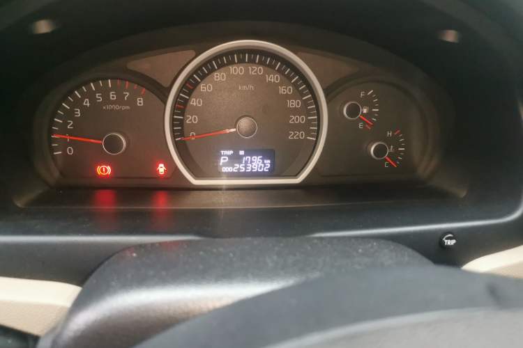 Used Kia Sportage 2013 2.0L Automatic Two-Wheel Drive GL Trim Odometer Close Up