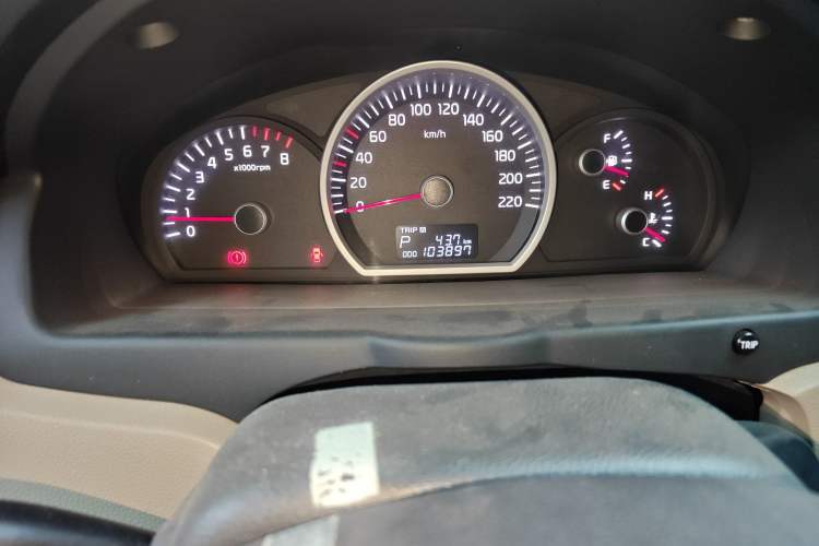 Used Kia Sportage 2013 2.0L Automatic Two-Wheel Drive GL Trim Odometer Close Up