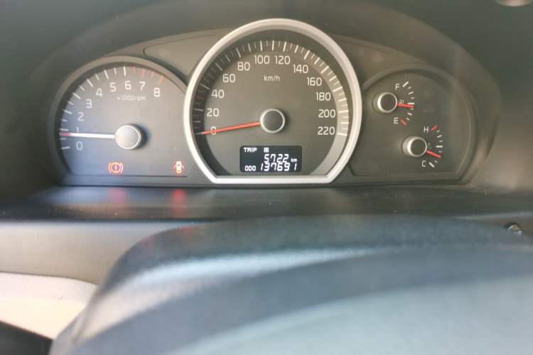 Used Kia Sportage 2013 2.0L Manual Two-Wheel Drive GL Trim Odometer Close Up
