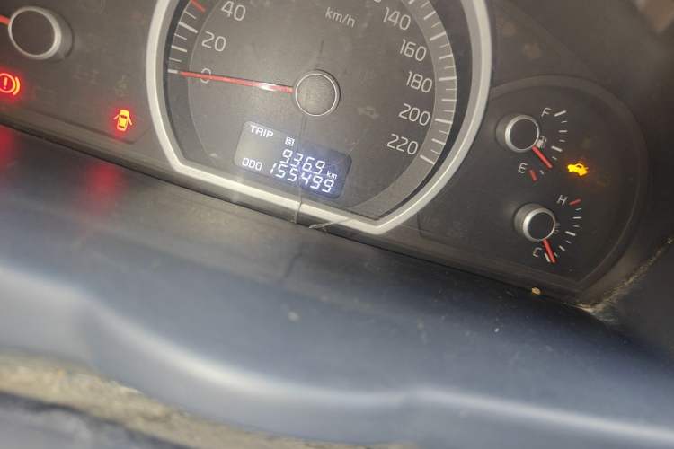 Used Kia Sportage 2013 2.0L Manual Two-Wheel Drive GL Trim Odometer Close Up