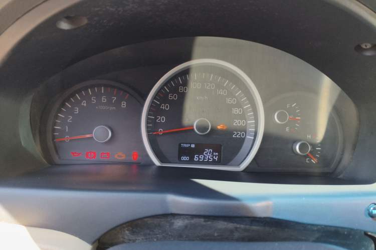 Used Kia Sportage 2013 2.0L Manual Two-Wheel Drive GL Trim Odometer Close Up