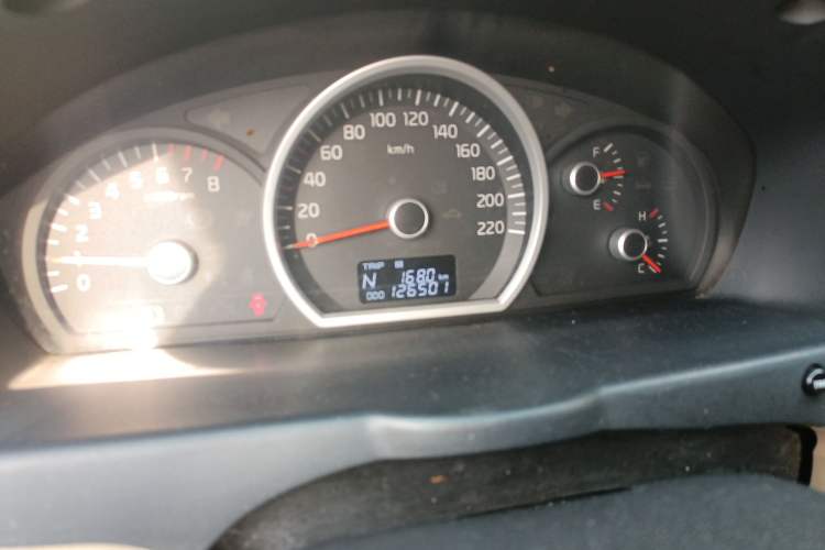 Used Kia Sportage 2013 2.0L Automatic Two-Wheel Drive GL Trim Odometer Close Up