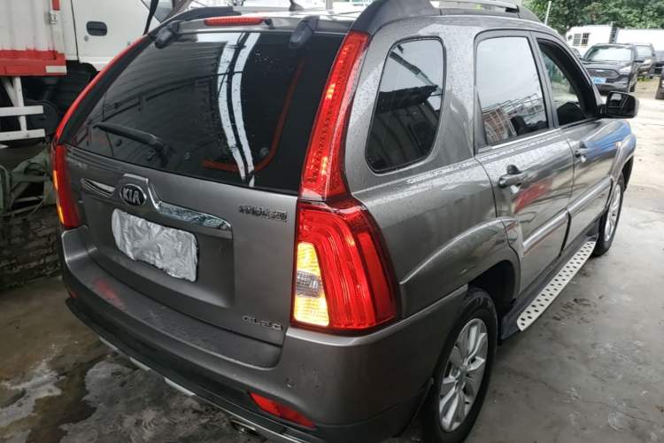 Used Kia Sportage 2013 2.0L Automatic Two-Wheel Drive GL Trim Rear Right 45 Deg