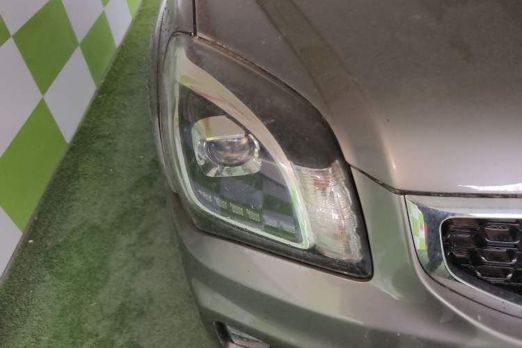 Used Kia Sportage 2013 2.0L Manual Two-Wheel Drive GLS Right Front Headlight