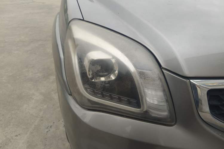 Used Kia Sportage 2013 2.0L Automatic Two-Wheel Drive GLS Trim Right Front Headlight