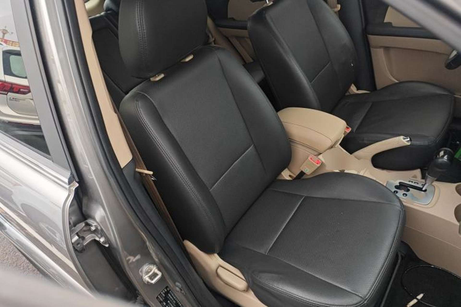 Used Kia Sportage 2013 2.0L Automatic Two-Wheel Drive GL Trim Right Front Seat