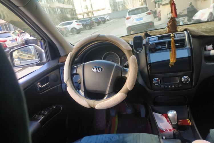 Used Kia Sportage 2013 2.0L Manual Two-Wheel Drive GLS Steering Wheel