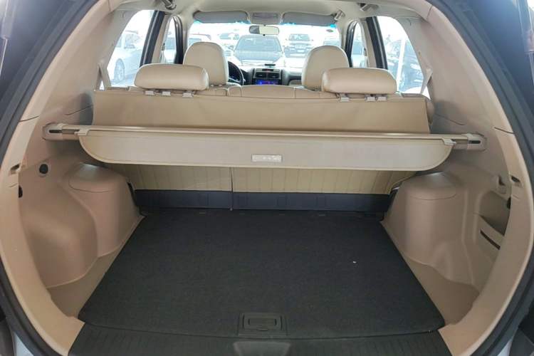 Used Kia Sportage 2013 2.0L Automatic Two-Wheel Drive GL Trim Trunk