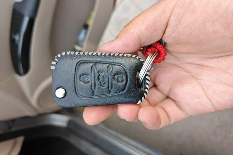 Used Kia Sportage 2013 2.0L Automatic Two-Wheel Drive GL Trim Vehicle Key