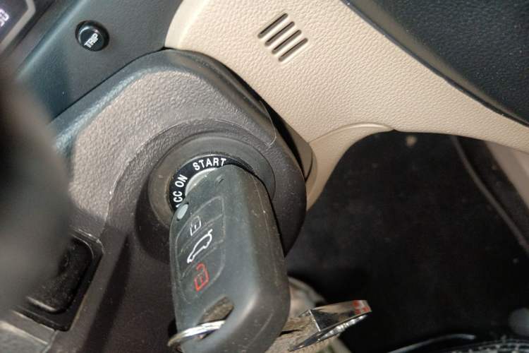Used Kia Sportage 2013 2.0L Automatic Two-Wheel Drive GL Trim Vehicle Key