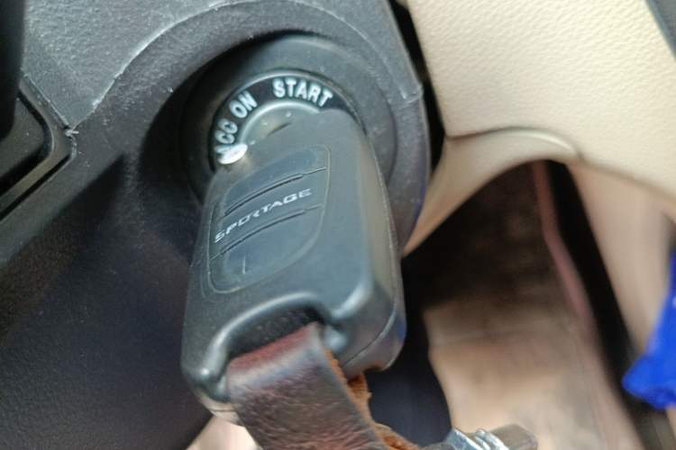 Used Kia Sportage 2013 2.0L Automatic Two-Wheel Drive GL Trim Vehicle Key