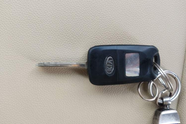 Used Kia Sportage 2013 2.0L Automatic Two-Wheel Drive GL Trim Vehicle Key