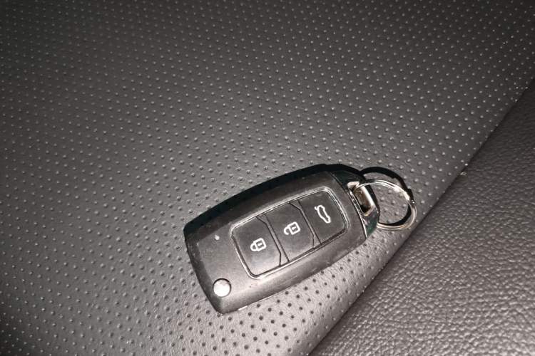 Used Kia Sportage 2013 2.0L Automatic Two-Wheel Drive GLS Trim Vehicle Key