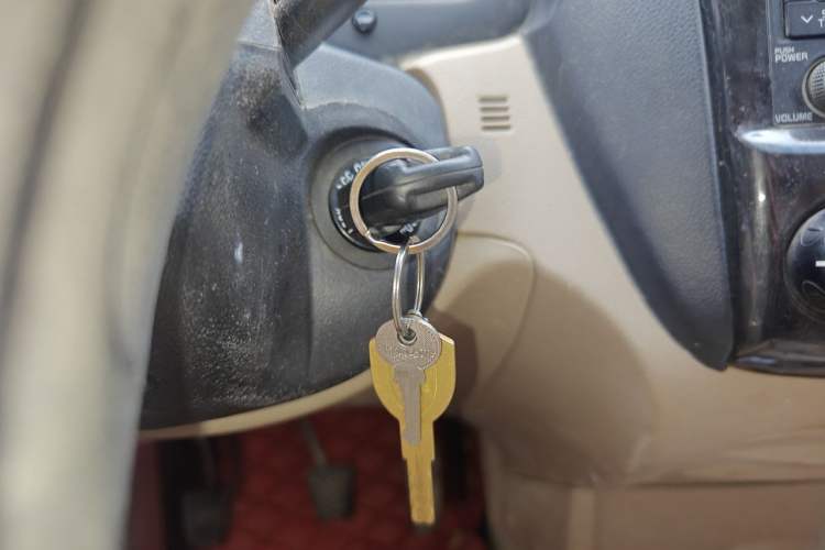 Used Kia Sportage 2013 2.0L Manual Two-Wheel Drive GL Trim Vehicle Key