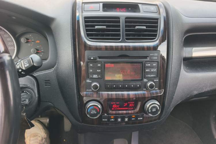 Used Kia Sportage 2013 2.0L Automatic Two-Wheel Drive GLS Trim Audio And AC Panel