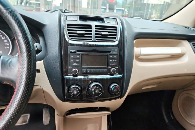 Used Kia Sportage 2013 2.0L Automatic Two-Wheel Drive GL Trim Audio And AC Panel