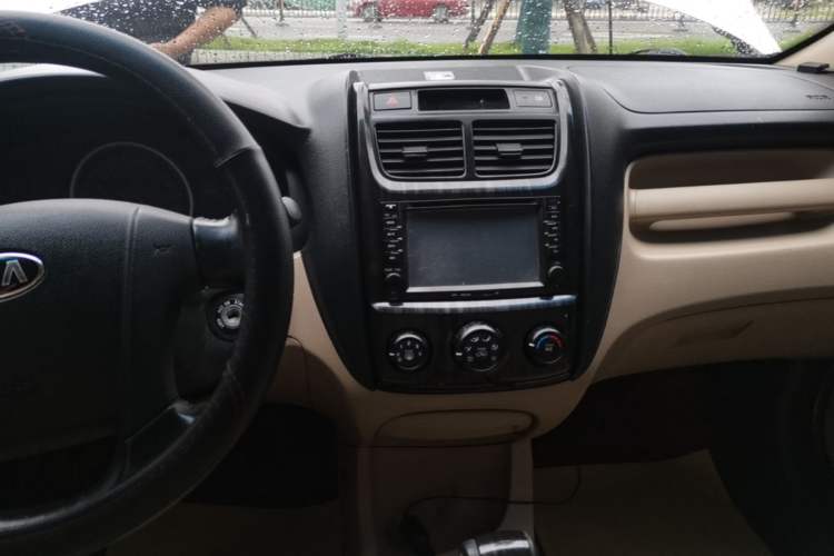 Used Kia Sportage 2013 2.0L Automatic Two-Wheel Drive GL Trim Audio And AC Panel