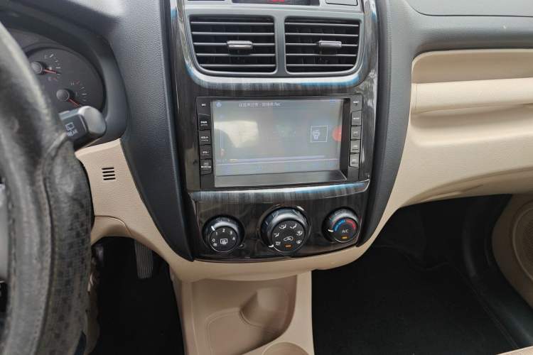Used Kia Sportage 2013 2.0L Automatic Two-Wheel Drive GL Trim Audio And AC Panel