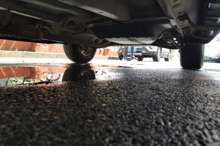 Used Kia Sportage 2013 2.0L Manual Two-Wheel Drive GL Trim Chassis Front Left