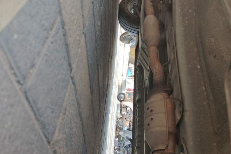 Used Kia Sportage 2013 2.0L Manual Two-Wheel Drive GL Trim Chassis Front Right