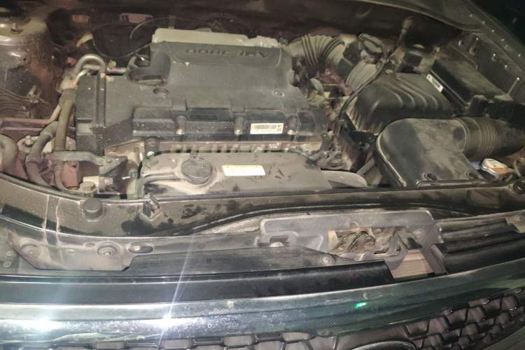 Used Kia Sportage 2013 2.0L Manual Two-Wheel Drive GLS Engine Bay