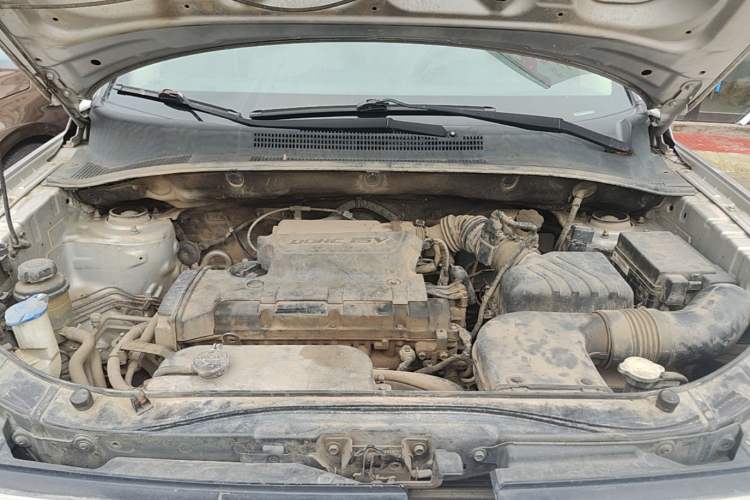 Used Kia Sportage 2013 2.0L Automatic Two-Wheel Drive GL Trim Engine Bay