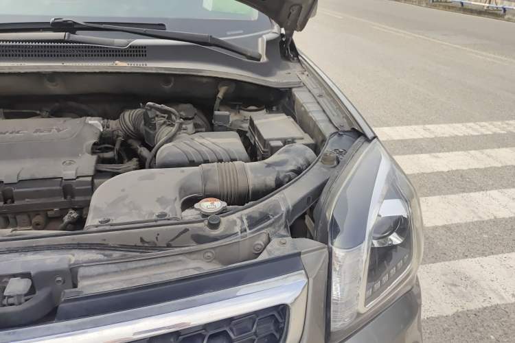 Used Kia Sportage 2013 2.0L Automatic Two-Wheel Drive GL Trim Engine Bay Left