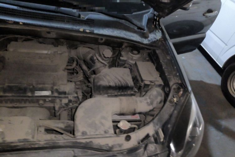 Used Kia Sportage 2013 2.0L Manual Two-Wheel Drive GLS Engine Bay Left