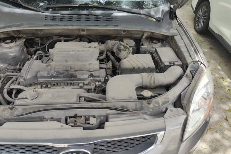Used Kia Sportage 2013 2.0L Automatic Two-Wheel Drive GLS Trim Engine Bay Left
