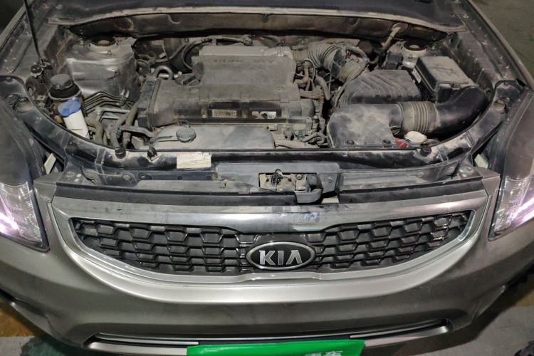Used Kia Sportage 2013 2.0L Manual Two-Wheel Drive GL Trim Engine Bay