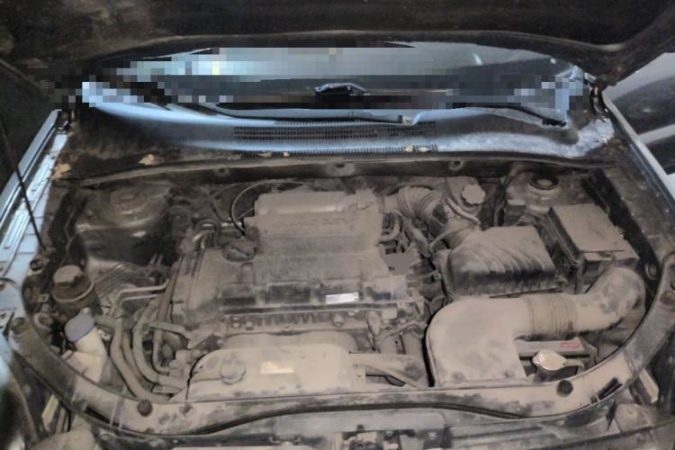 Used Kia Sportage 2013 2.0L Manual Two-Wheel Drive GLS Engine Bay