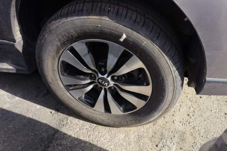 Used Kia Sportage 2013 2.0L Manual Two-Wheel Drive GLS Exterior 1