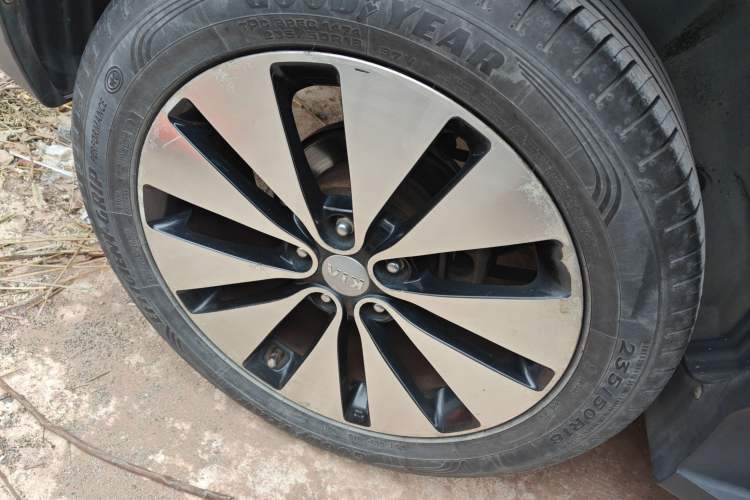 Used Kia Sportage 2013 2.0L Automatic Two-Wheel Drive GL Trim Exterior 2