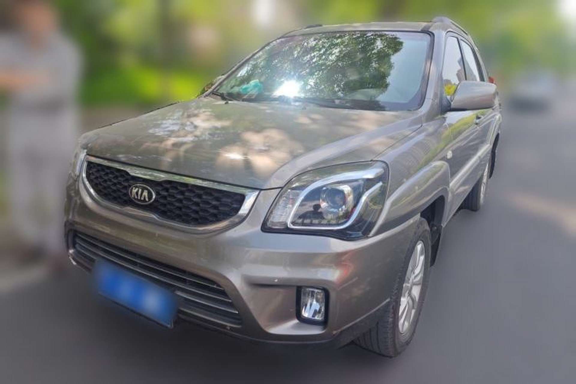 Used Kia Sportage 2013 2.0L Manual Two-Wheel Drive GL Trim Front Left 45 Deg