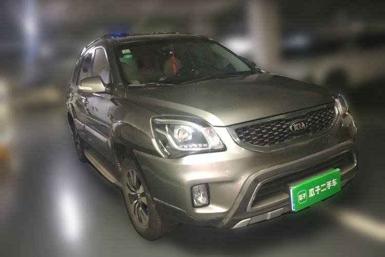 Used Kia Sportage 2013 2.0L Manual Two-Wheel Drive GLS Front Right 45 Deg