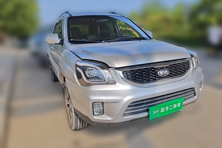 Used Kia Sportage 2013 2.0L Automatic Two-Wheel Drive GLS Trim Front Right 45 Deg