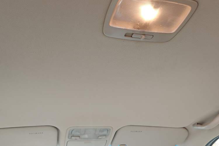 Used Kia Sportage 2013 2.0L Manual Two-Wheel Drive GL Trim Headliner