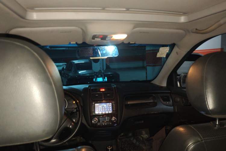 Used Kia Sportage 2013 2.0L Manual Two-Wheel Drive GLS Headliner