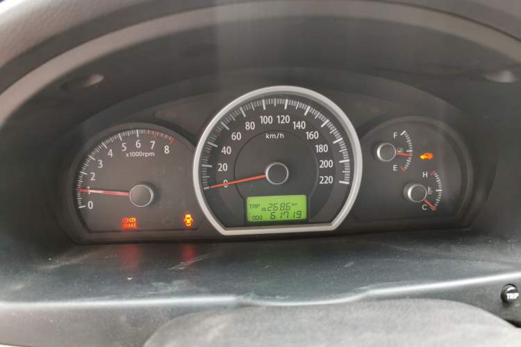 Used Kia Sportage 2013 2.0L Manual Two-Wheel Drive GL Trim Instrument Cluster