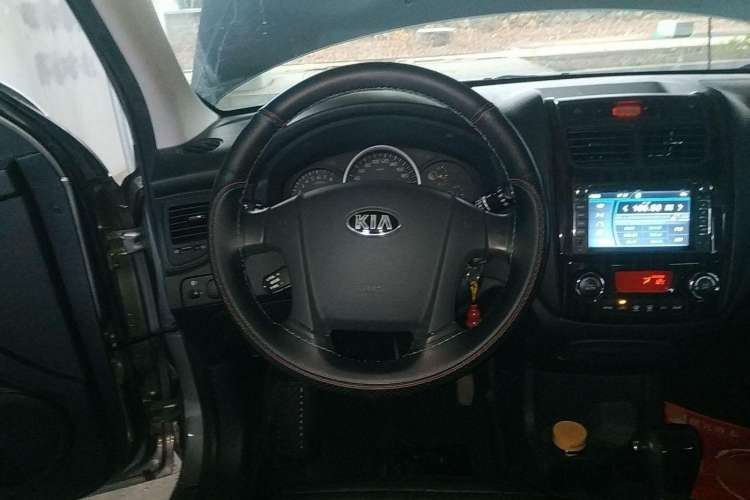 Used Kia Sportage 2013 2.0L Automatic Two-Wheel Drive GLS Trim Interior 2
