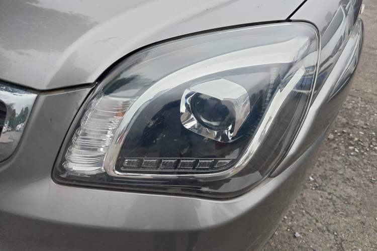 Used Kia Sportage 2013 2.0L Automatic Two-Wheel Drive GL Trim Left Front Headlight