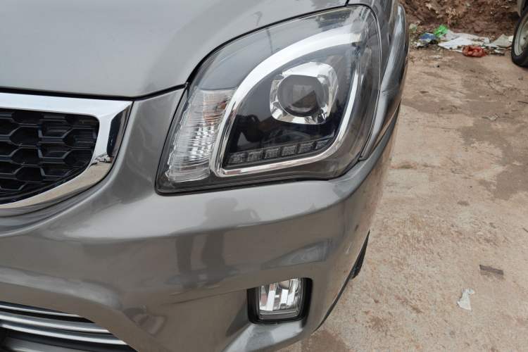 Used Kia Sportage 2013 2.0L Automatic Two-Wheel Drive GL Trim Left Front Headlight