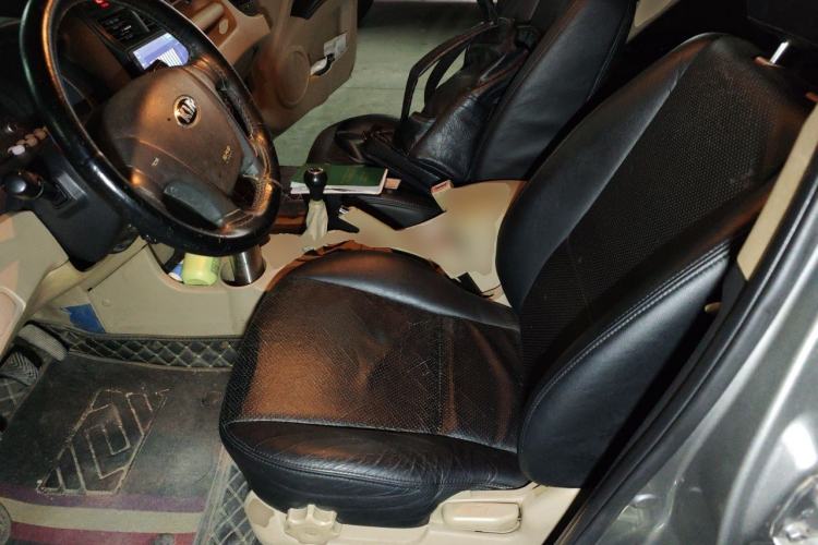 Used Kia Sportage 2013 2.0L Manual Two-Wheel Drive GL Trim Left Front Seat