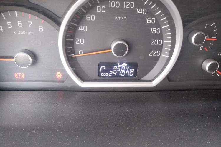 Used Kia Sportage 2013 2.0L Automatic Two-Wheel Drive GLS Trim Odometer Close Up