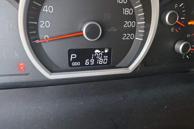 Used Kia Sportage 2013 2.0L Automatic Two-Wheel Drive GLS Trim Odometer Close Up